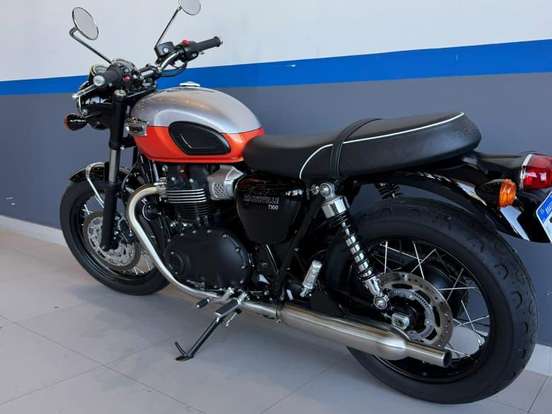 TRIUMPH-BONNEVILLE T100 900 TRIUMPH-BONNEVILLE T100 900-2025