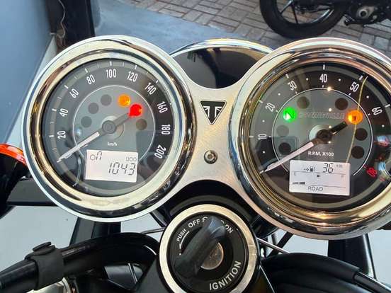 TRIUMPH-BONNEVILLE T100 900 TRIUMPH-BONNEVILLE T100 900-2025