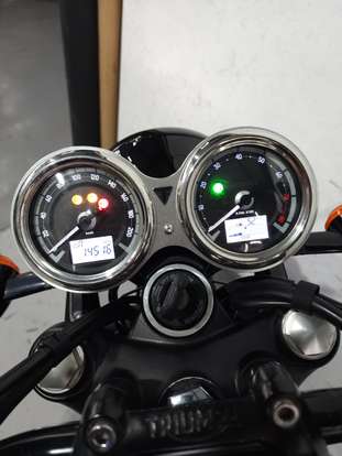 TRIUMPH-BONNEVILLE T120 BLACK 1200-2023