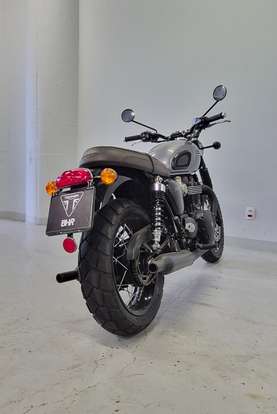 TRIUMPH-BONNEVILLE T120 BLACK 1200-2024