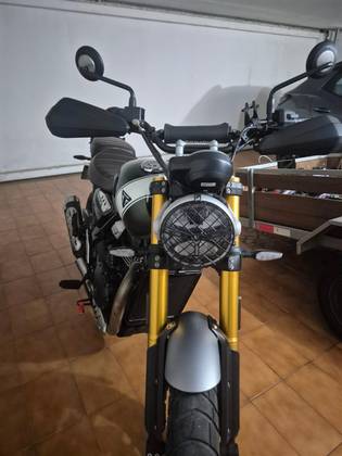 TRIUMPH SCRAMBLER 400 X 