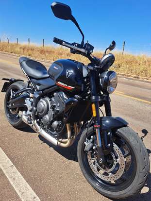 TRIUMPH-TRIDENT 660-2025