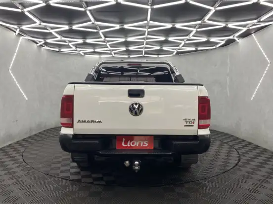 VOLKSWAGEN-AMAROK-2017