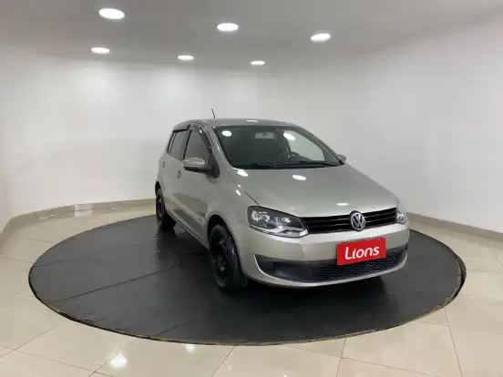 VOLKSWAGEN-FOX-1.0 MI 8V FLEX 4P MANUAL VOLKSWAGEN-FOX-2013
