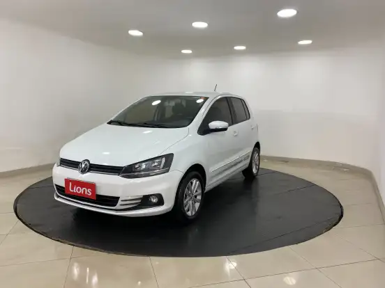 VOLKSWAGEN-FOX-2017