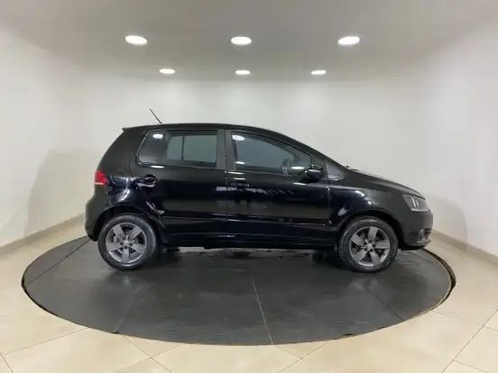 VOLKSWAGEN-FOX-2018