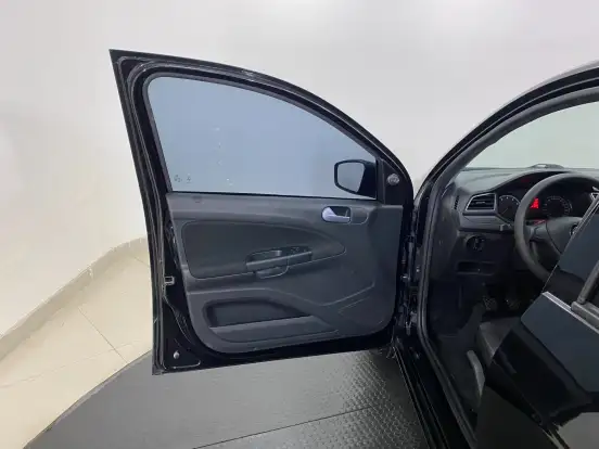 VOLKSWAGEN-GOL-2018