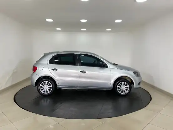 VOLKSWAGEN-GOL-2014