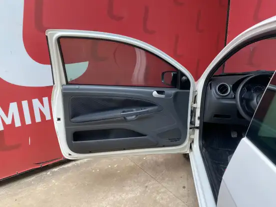VOLKSWAGEN-GOL-2014