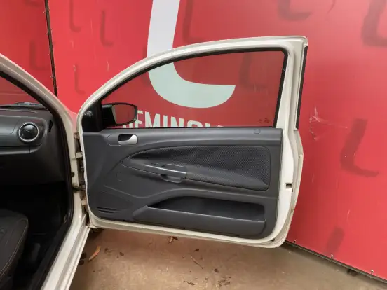 VOLKSWAGEN-GOL-2014