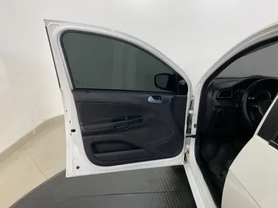 VOLKSWAGEN-GOL-1.6 16V MSI TOTALFLEX 4P AUTOMÁTICO VOLKSWAGEN-GOL-2019