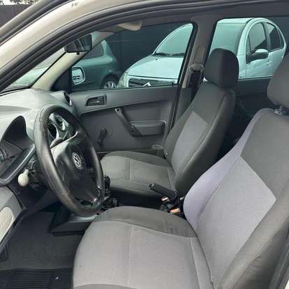 VOLKSWAGEN-GOL-2006