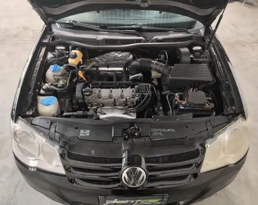 VOLKSWAGEN-GOLF-2010