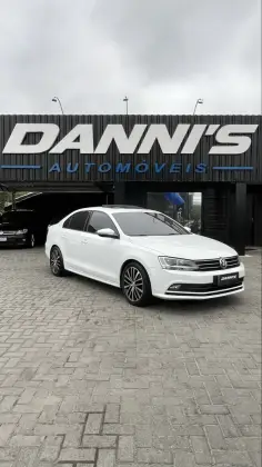 VOLKSWAGEN JETTA 2.0 COMFORTLINE FLEX 4P TIPTRONIC