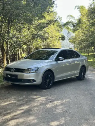 VOLKSWAGEN JETTA 2.0 TSI HIGHLINE 200CV GASOLINA 4P TIPTRONIC