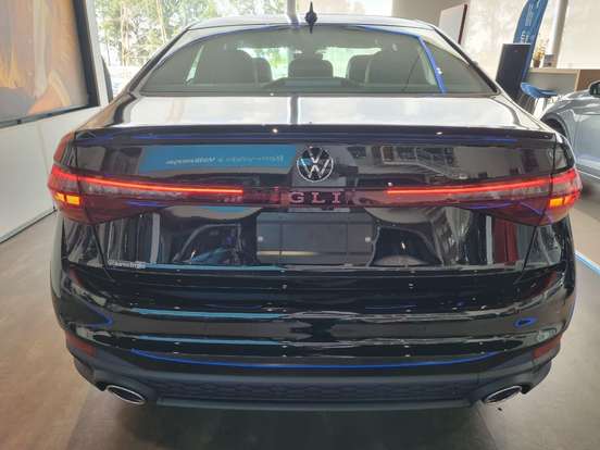 VOLKSWAGEN-JETTA-2.0 350 TSI GASOLINA GLI DSG VOLKSWAGEN-JETTA-2026