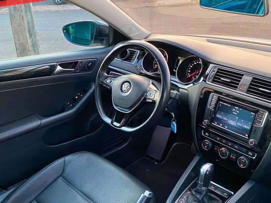 VOLKSWAGEN-JETTA-2.0 TSI HIGHLINE 211CV GASOLINA 4P TIPTRONIC VOLKSWAGEN-JETTA-2017