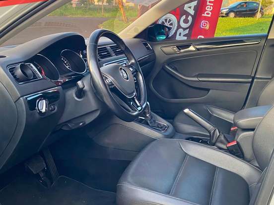 VOLKSWAGEN-JETTA-2.0 TSI HIGHLINE 211CV GASOLINA 4P TIPTRONIC VOLKSWAGEN-JETTA-2017
