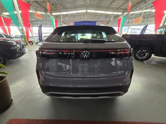 VOLKSWAGEN-NIVUS-1.0 200 TSI TOTAL FLEX HIGHLINE AUTOMÁTICO VOLKSWAGEN-NIVUS-2026