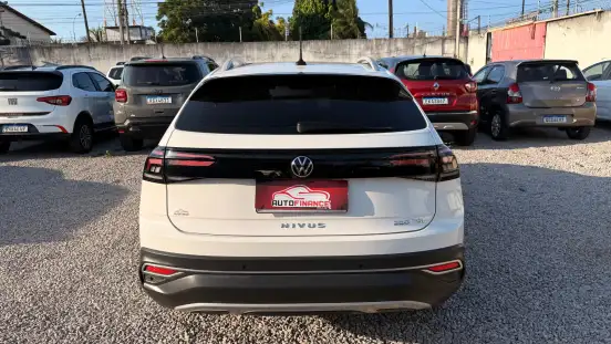 VOLKSWAGEN-NIVUS-1.0 200 TSI TOTAL FLEX HIGHLINE AUTOMÁTICO VOLKSWAGEN-NIVUS-2024