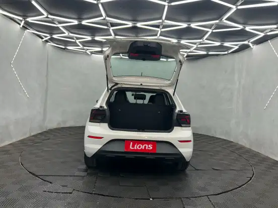 VOLKSWAGEN-POLO-2023