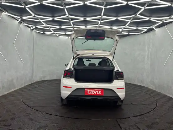 VOLKSWAGEN-POLO-2023