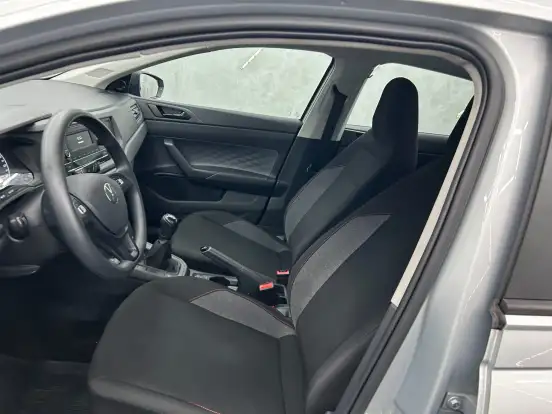 VOLKSWAGEN-POLO-2024