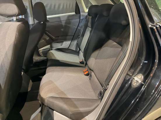 VOLKSWAGEN-POLO-2018