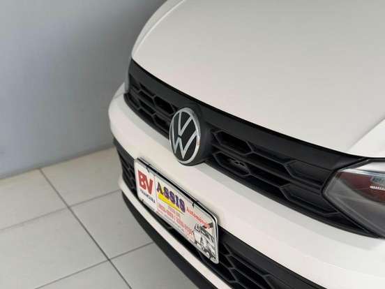 VOLKSWAGEN-POLO-2024