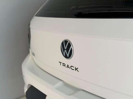 VOLKSWAGEN-POLO-2024