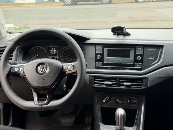 VOLKSWAGEN-POLO-1.6 MSI TOTAL FLEX AUTOMÁTICO VOLKSWAGEN-POLO-2019