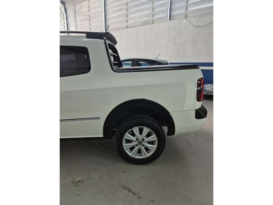 VOLKSWAGEN-SAVEIRO-2015