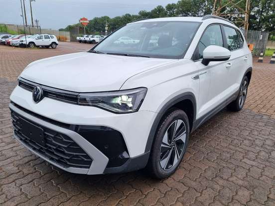 VOLKSWAGEN-TAOS-2026