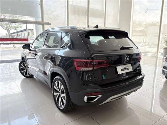 VOLKSWAGEN-TAOS-2022