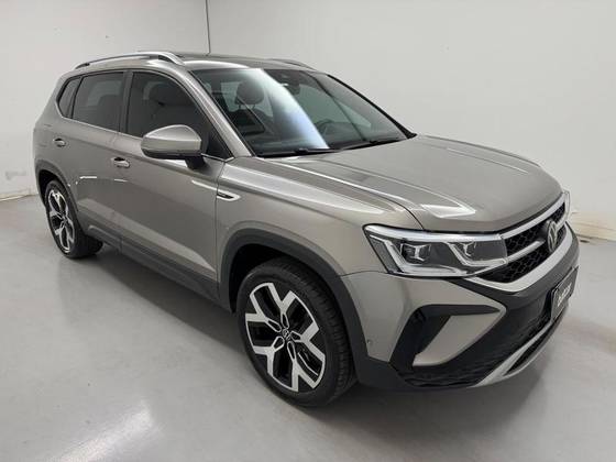 VOLKSWAGEN TAOS 1.4 250 TSI TOTAL FLEX HIGHLINE AUTOMÁTICO
