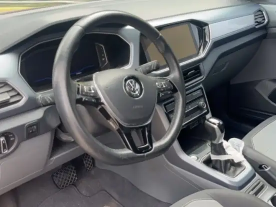 VOLKSWAGEN-T-CROSS-1.0 200 TSI TOTAL FLEX AUTOMÁTICO VOLKSWAGEN-T-CROSS-2021