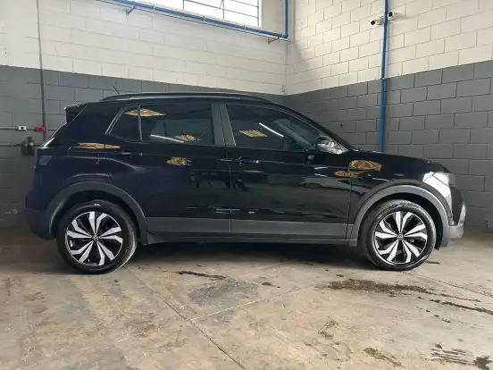 VOLKSWAGEN-T-CROSS-2021