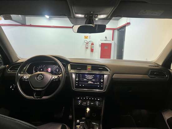 VOLKSWAGEN-TIGUAN-2019
