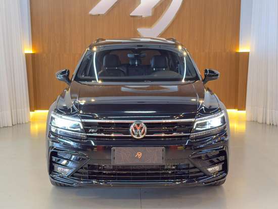 VOLKSWAGEN-TIGUAN-2021