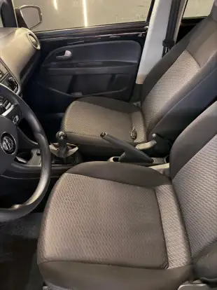 VOLKSWAGEN-UP-2019