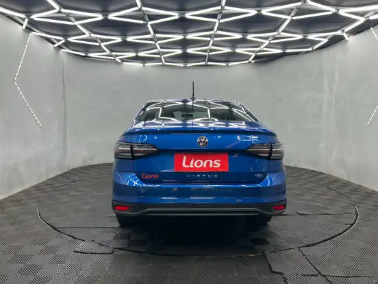 VOLKSWAGEN-VIRTUS-2025