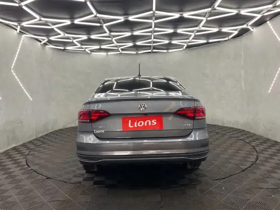 VOLKSWAGEN-VIRTUS-2022