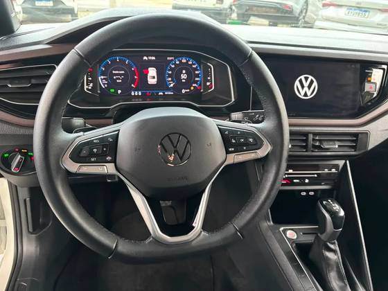 VOLKSWAGEN VIRTUS 1.0 200 TSI HIGHLINE AUTOMÁTICO