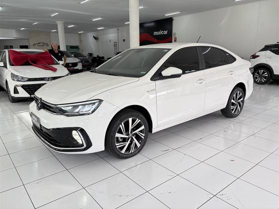 VOLKSWAGEN VIRTUS 1.0 200 TSI HIGHLINE AUTOMÁTICO