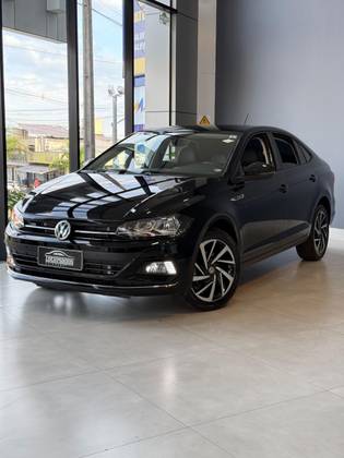 VOLKSWAGEN VIRTUS 1.0 200 TSI HIGHLINE AUTOMÁTICO