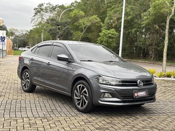 VOLKSWAGEN VIRTUS 1.0 200 TSI HIGHLINE AUTOMÁTICO