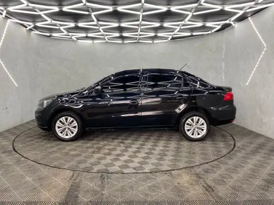VOLKSWAGEN-VOYAGE-2021