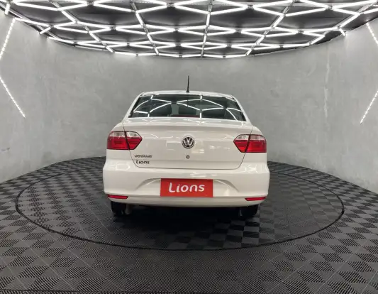 VOLKSWAGEN-VOYAGE-2022