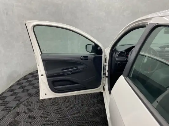 VOLKSWAGEN-VOYAGE-1.6 MSI TOTALFLEX 4P MANUAL VOLKSWAGEN-VOYAGE-2022