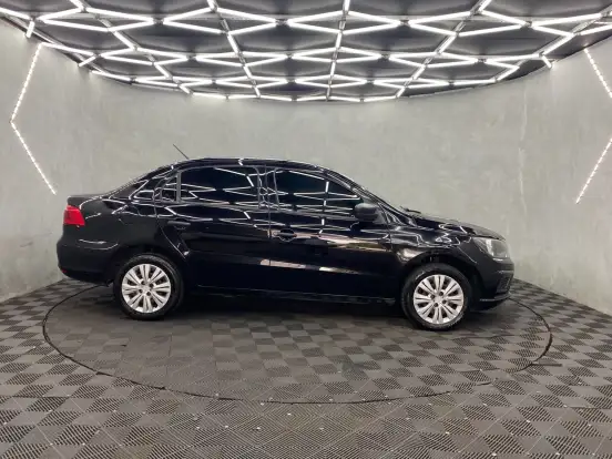 VOLKSWAGEN-VOYAGE-2021